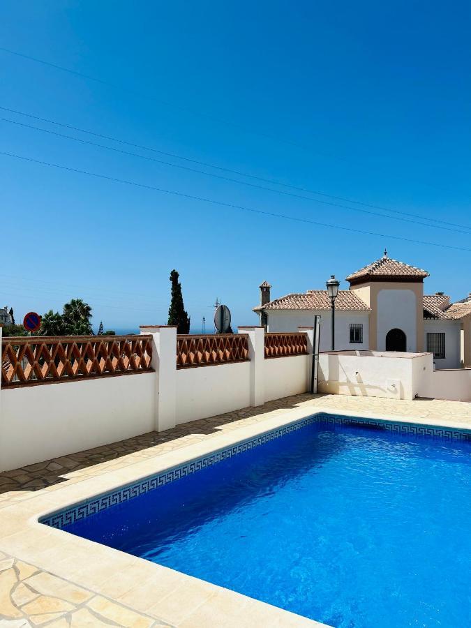 Apartamentos Pacifico Nerja Eksteriør billede